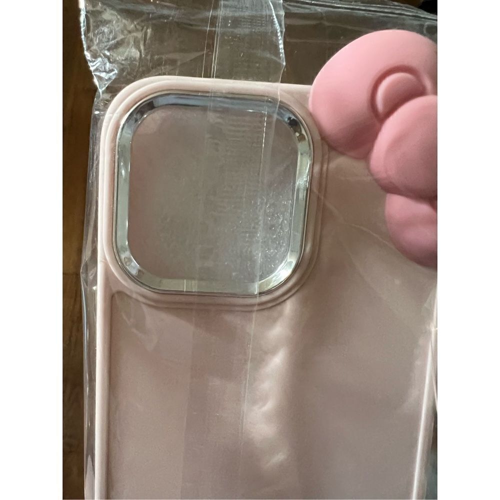 Hello Kitty Silicone I Phone Case Pink on Pink - Picture 3 of 4